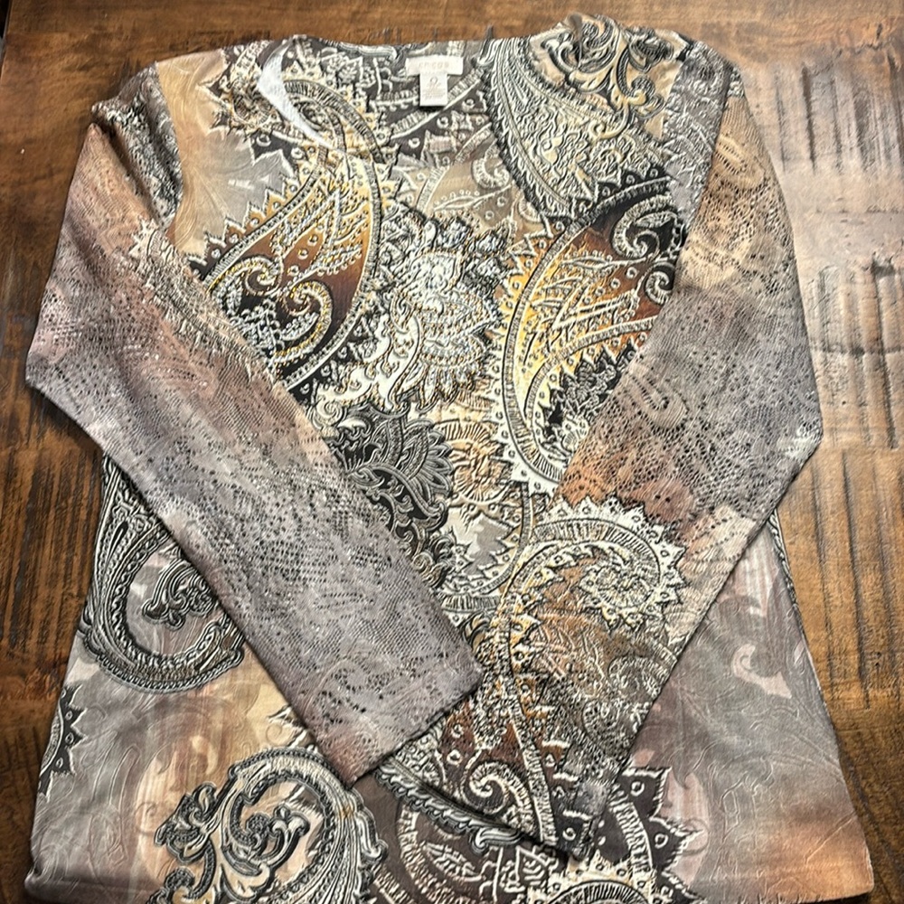 NWOT Chicos women’s paisley top